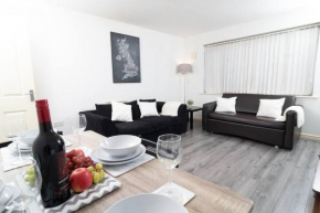 Central Liverpool Gem 3 bedroom House Private Parking
